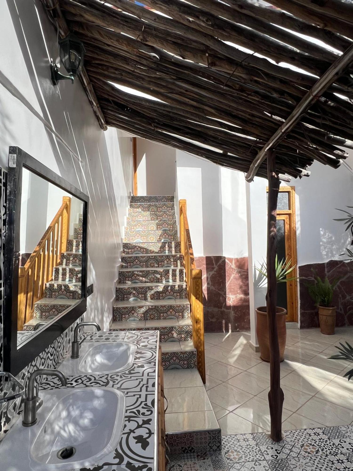 Single Fin Taghazout Surf & Stay Ngoại thất bức ảnh